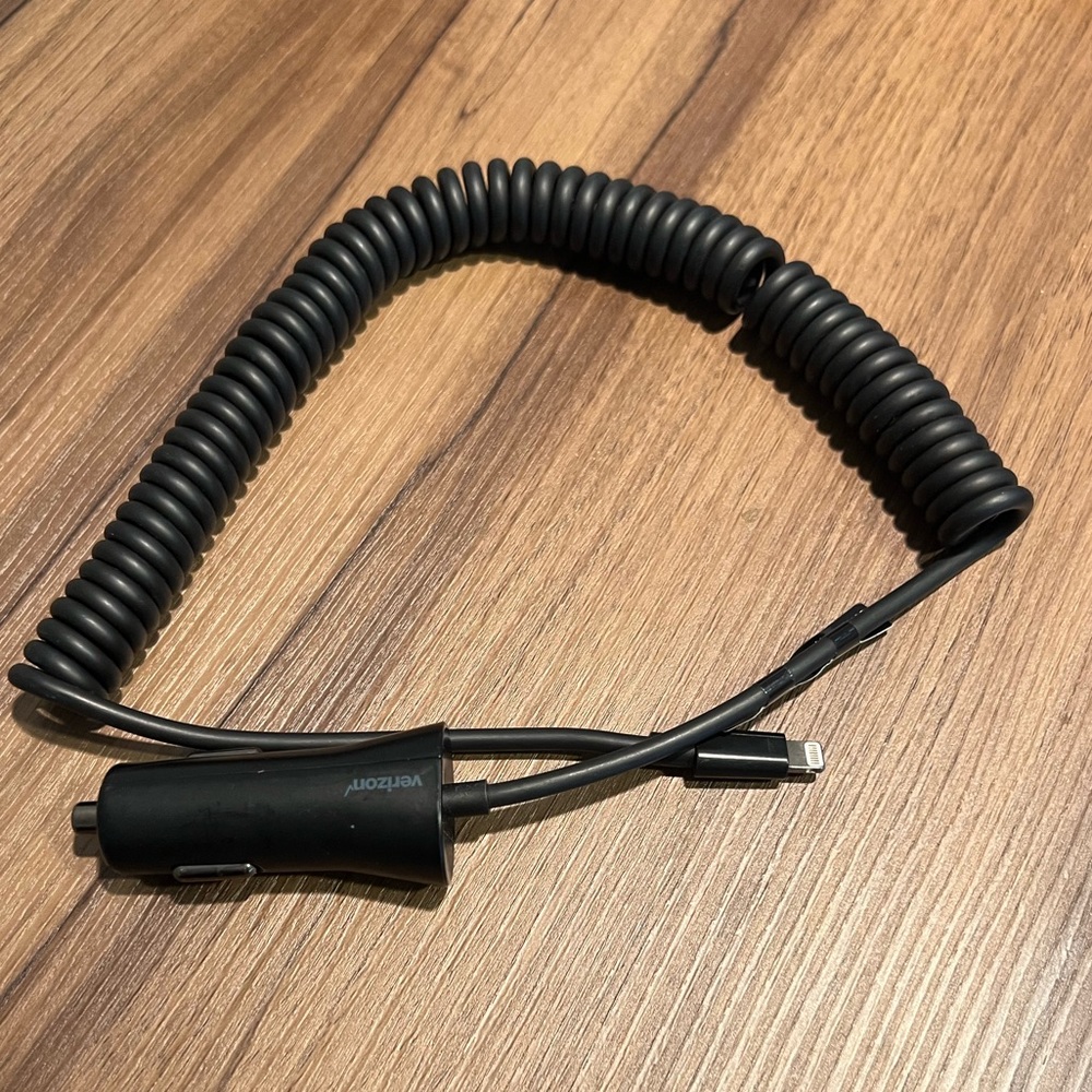 Verizon Car Charger 🔌